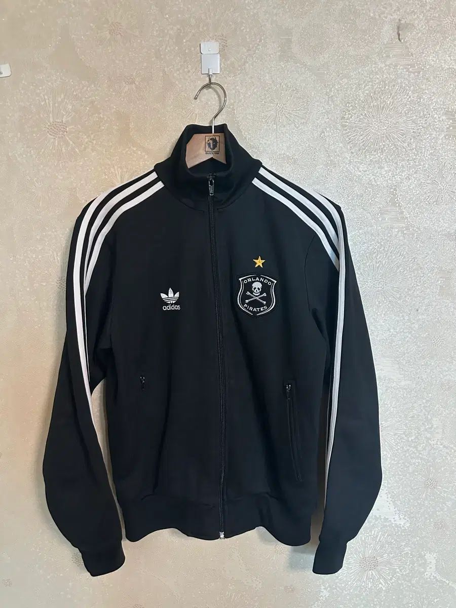 アディダス オール Orlando FIRE pirates トラックジャージ ブラック