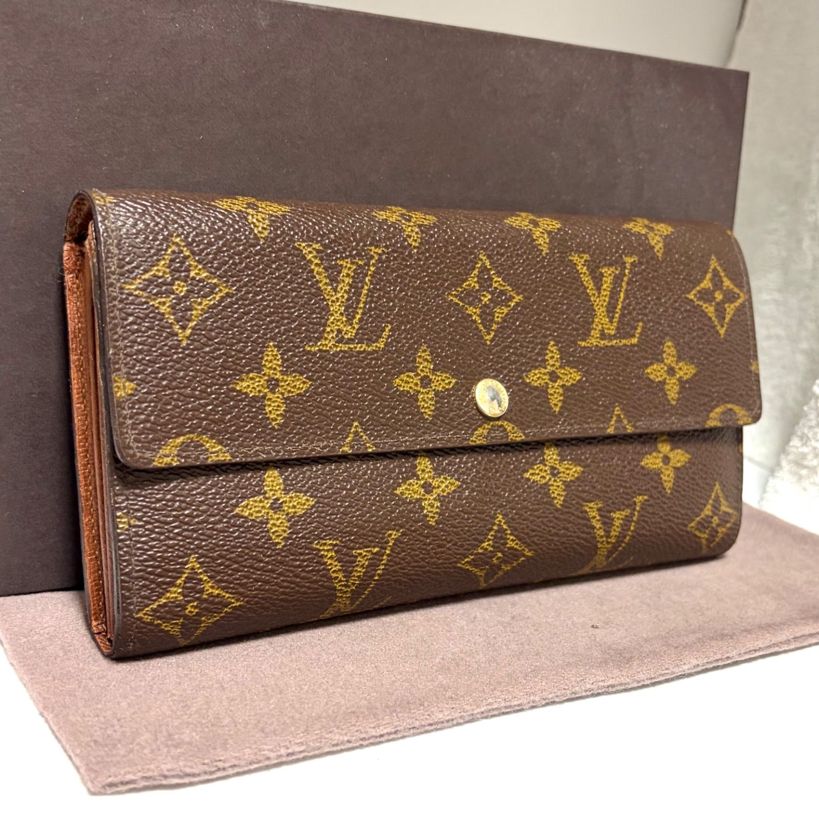 d2 ポルトフォイユ サラ　旧型　Louis Vuitton ルイ ヴィトン 　2つ 折り　二つ折り　フラップ ボタン 式　長 財布　ウォレット　モノグラム