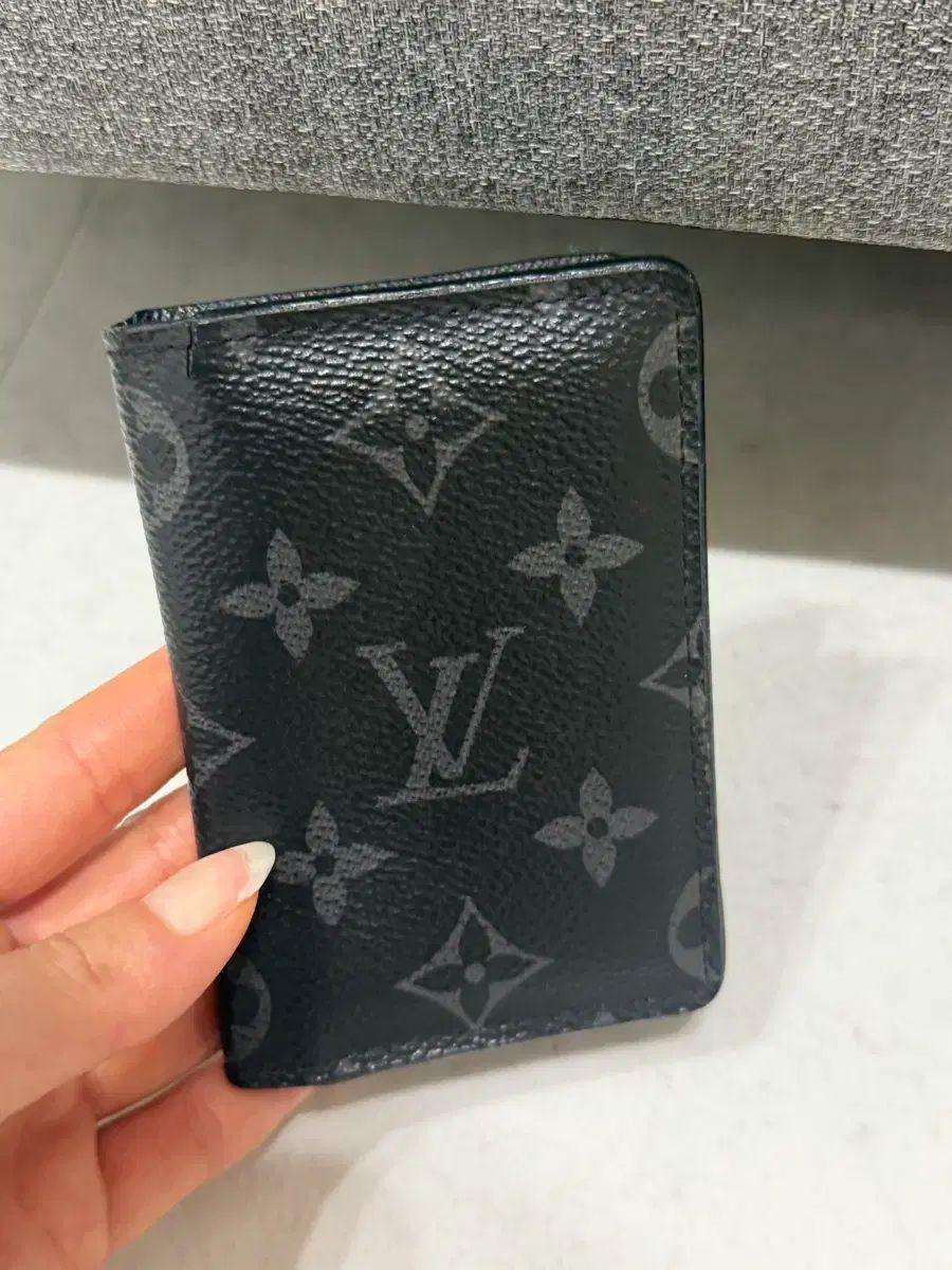 ルイヴィトン エクリプス メンズ カードウォレット