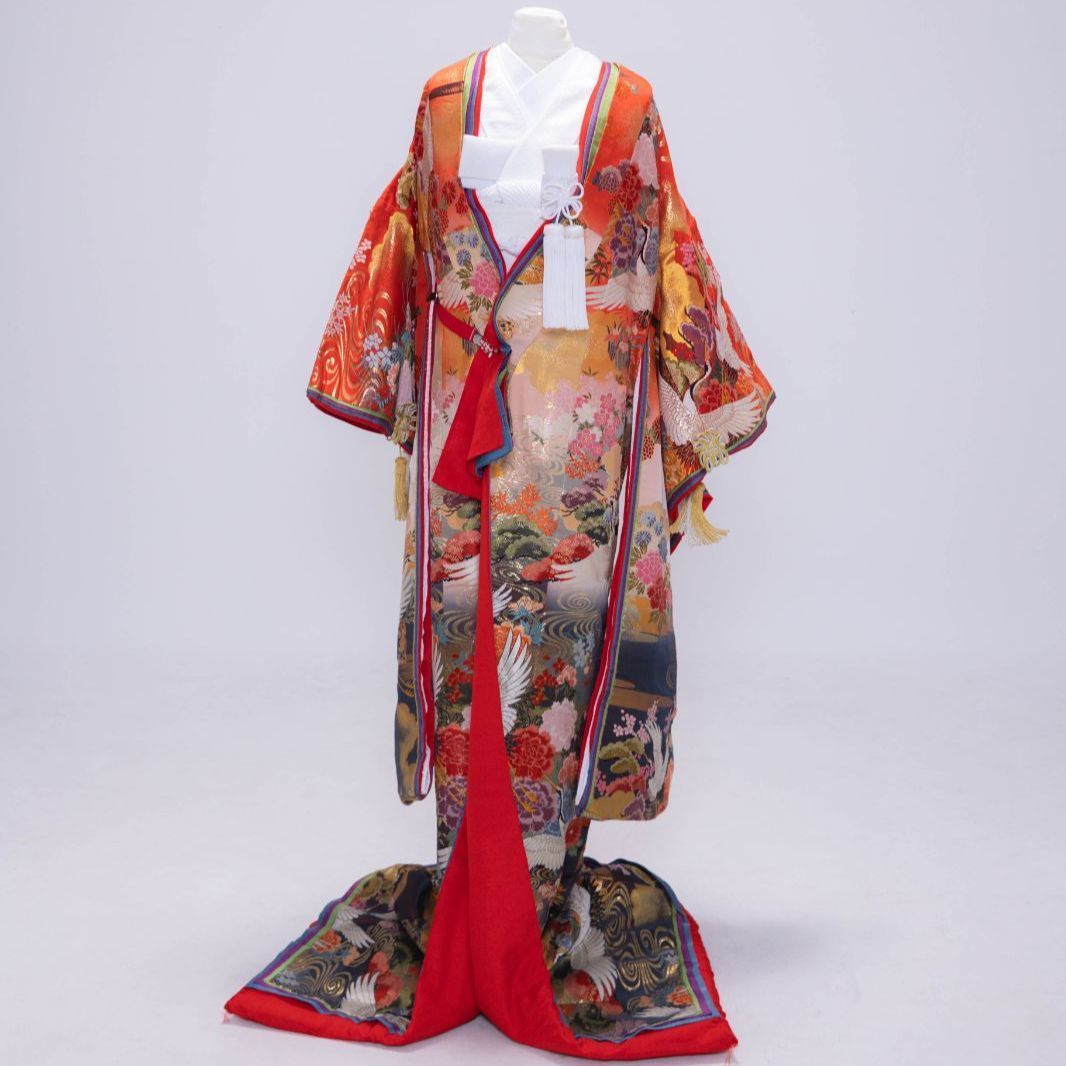 9 色打掛 赤 黒 婚礼用 金彩 鶴柄 花柄 古典柄 豪華 花嫁和装 打掛
