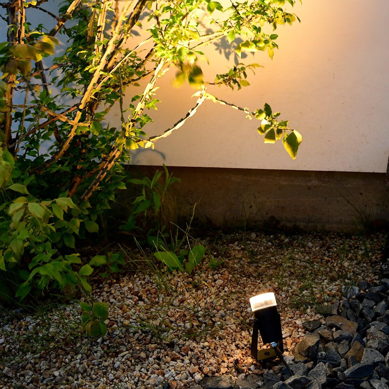 新品 ガーデンマスター(Gardenmaster) ガーデントワイライト コンセント式 セット品 ACコントローラー付 IP67 約200lm LED AC100V 防塵防水 コード5m 自動点灯消灯 玄関照明 庭園灯 誘導灯 間接照明 防犯ライト 庭園灯 ベ