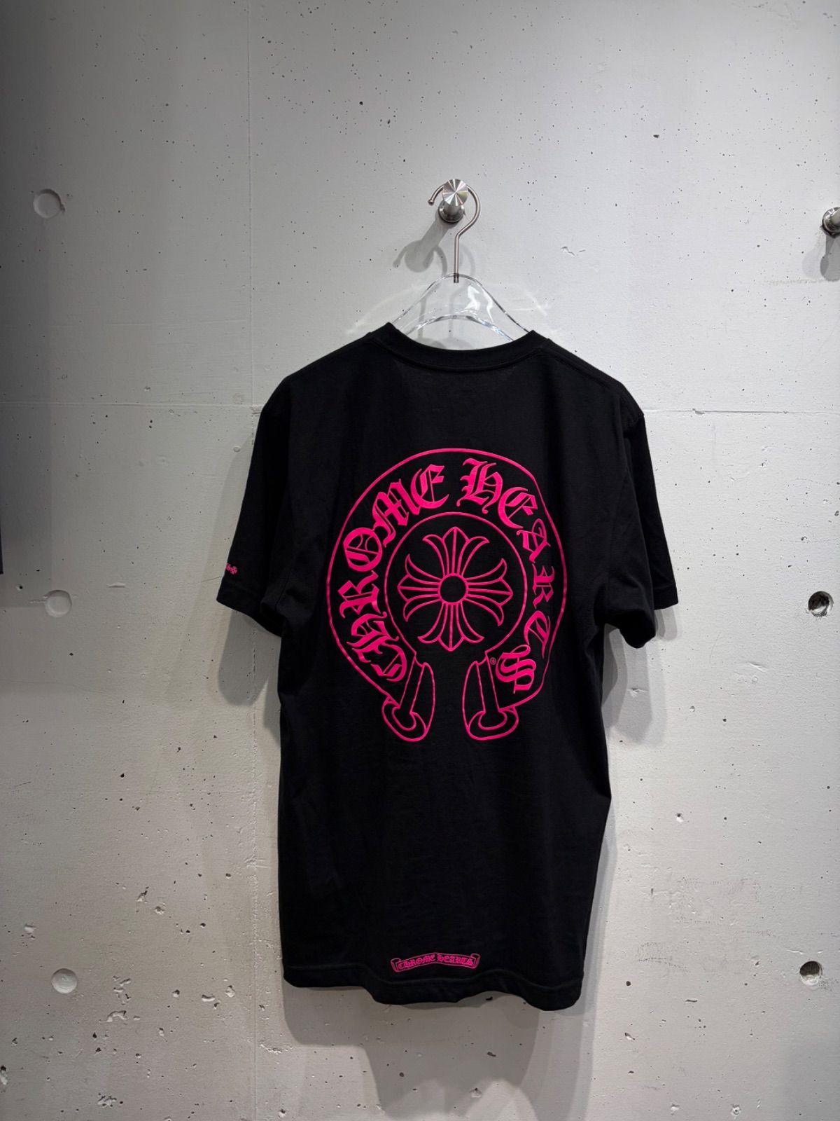 未使用品 CHROME HEARTS クロムハーツ ピンク ホースシュー ロゴ Tシャツ