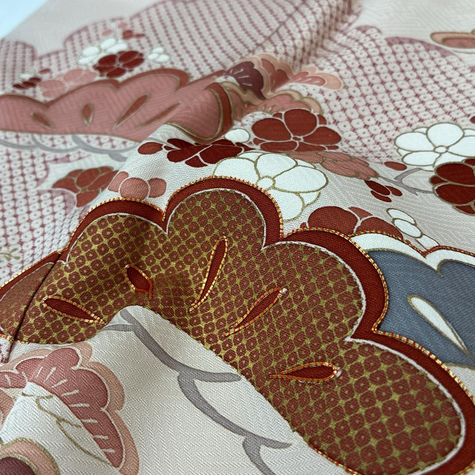 友禅駒刺繍　正絹　付下げ　入学式卒業式式典ゆったり 付下げ 金駒刺繍 裄66 友禅 雲取 松 紋無し 正絹 着物 MK-8809 - メルカリ