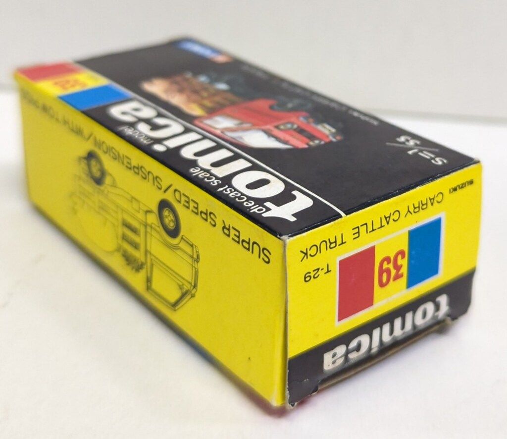 100%新品，低価 トミー トミカ黒箱日本製 スズキキャリイ家畜運搬車/ 黄色