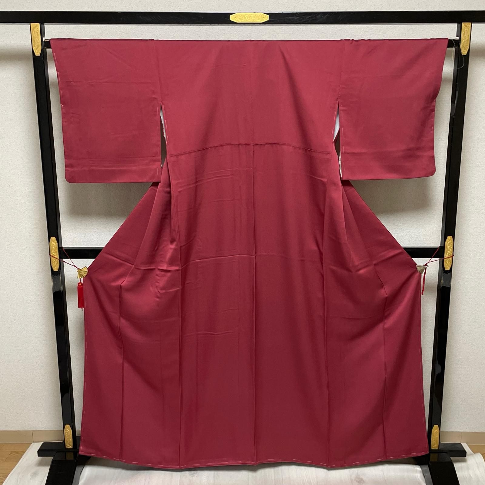 色無地 裄66 上品な赤 着物 正絹 X-2507 - メルカリ