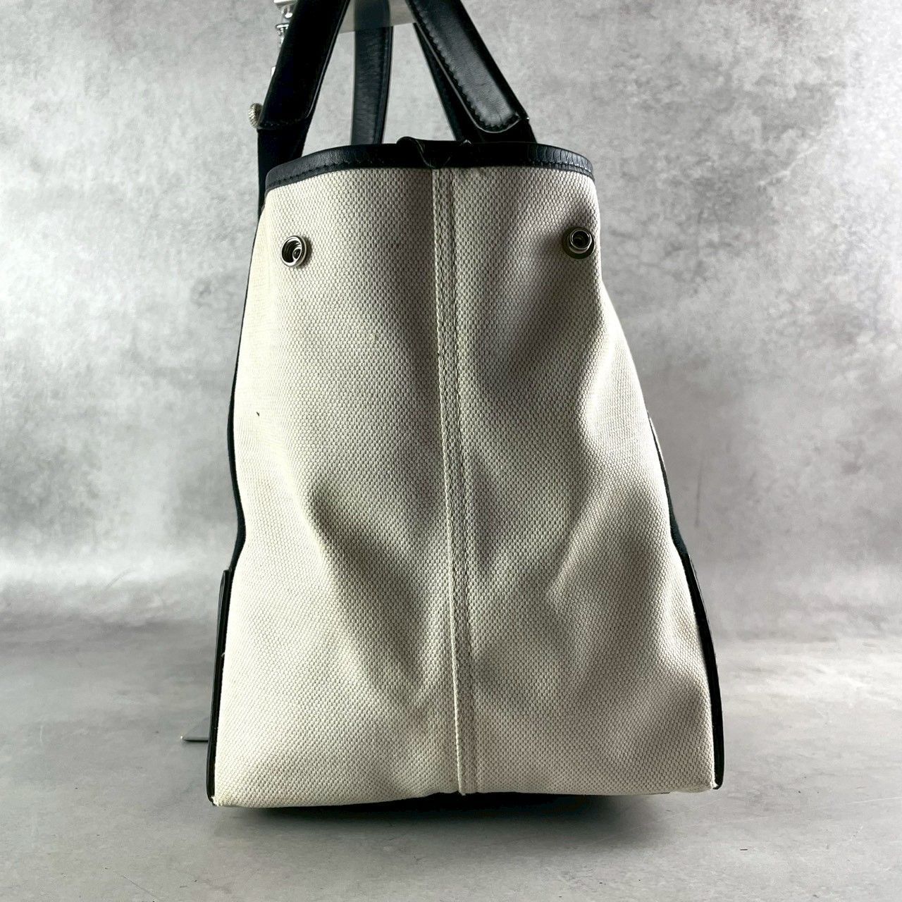 人気✨BALENCIAGA バレンシアガ カバスS キャンバス レザー トート