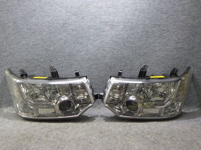 デリカD5 前期 純正HIDヘッドライト 左右セット デリカD:5/D5 CV1W/CV2W/CV4W/CV5W 純正 前期 右 ヘッドライト AFS無