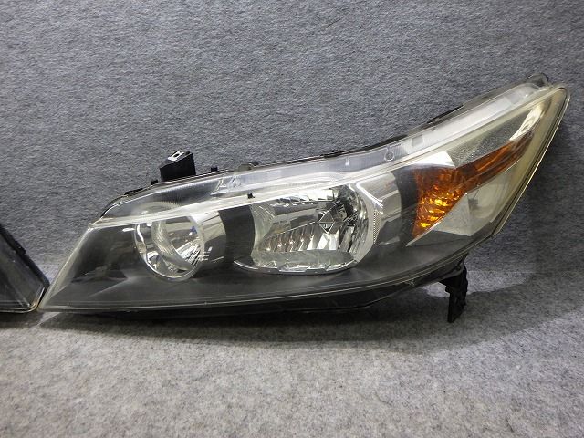 ストリーム ヘッドライト 左右 HID RN6/7 前期 100-22652 C 33101-SMA