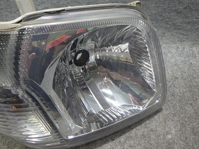 ハイゼット ヘッドライト 左右 ハロゲン S330V S331V レベ付 100-51771 81110-B5060 260522031 ハイゼット ヘッドライト 左右 ハロゲン S330V S331V レベ付 100-51771 81110-B5060 260522031