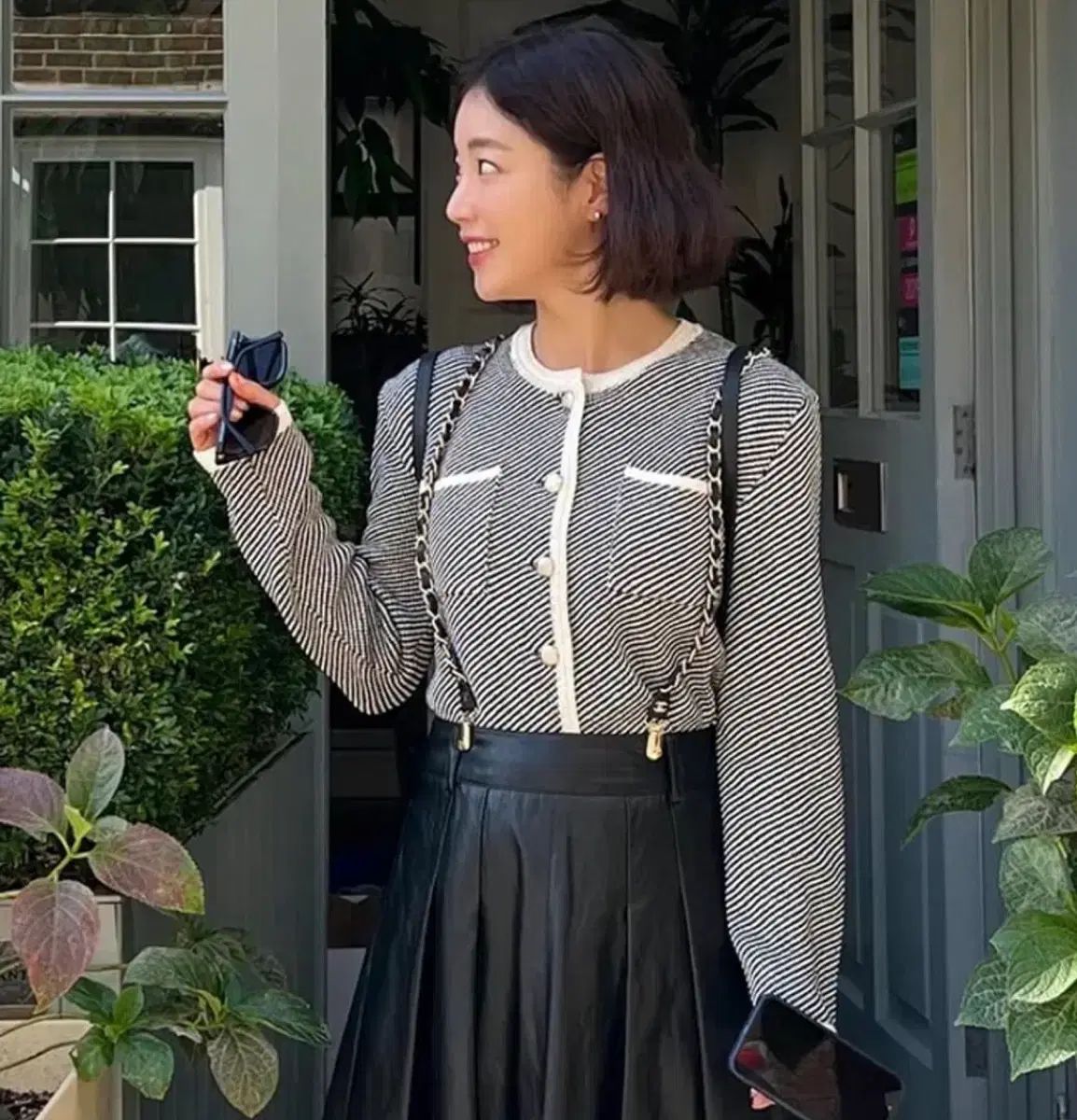 オンアンドオン diagonal striped cardigan - black