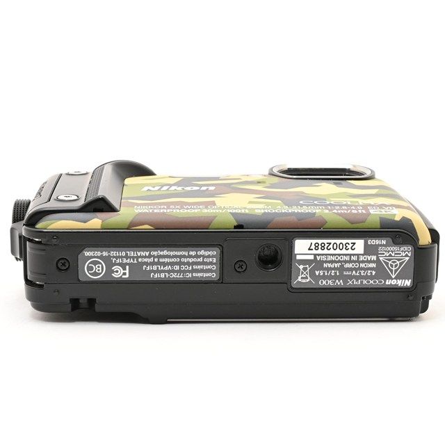 ＜美品＞ Nikon COOLPIX W300 GR カムフラージュ｜防水デジタルカメラ｜タフネスモデル｜動作良好｜外観非常に綺麗｜光学良好｜小スレわずか｜安心の高コンディション