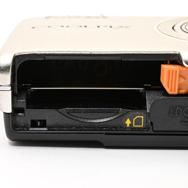 ＜難有品・ジャンク品＞ Nikon COOLPIX S5100 ウォームシルバー S5100SL｜コンパクトデジタルカメラ｜液晶黒点あり｜撮影影響あり｜AF不安定｜実用品・修理前提にも