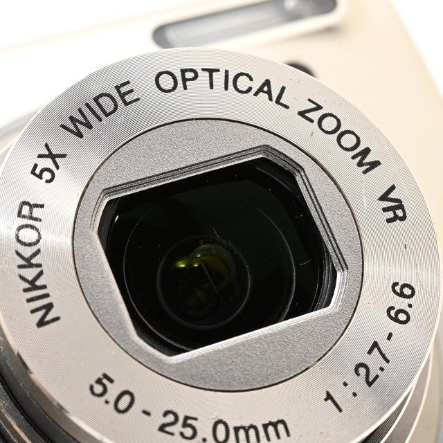 ＜難有品・ジャンク品＞ Nikon COOLPIX S5100 ウォームシルバー S5100SL｜コンパクトデジタルカメラ｜液晶黒点あり｜撮影影響あり｜AF不安定｜実用品・修理前提にも