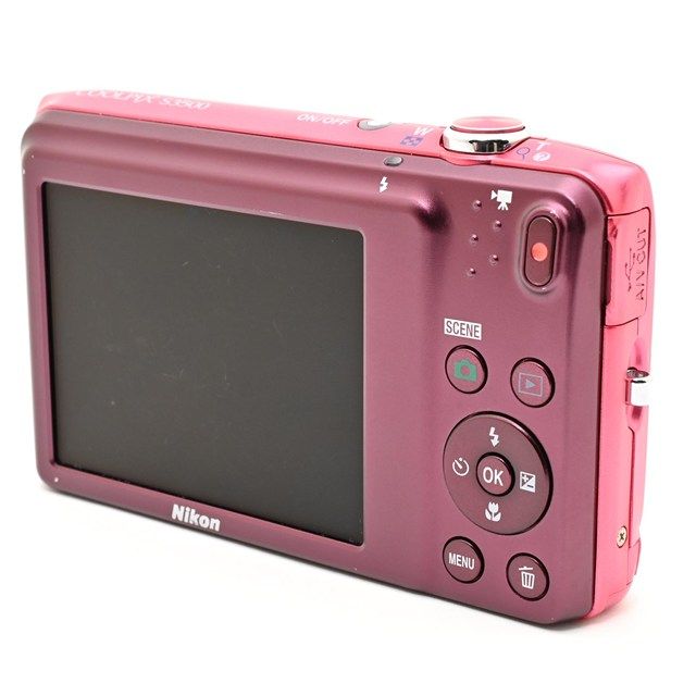 ＜並品＞ Nikon COOLPIX S3500 ストロベリーピンク S3500PK｜光学7倍ズーム｜2005万画素｜コンパクトデジタルカメラ｜動作良好｜バッテリー室蓋に隙間あり｜元箱・SDカード付属