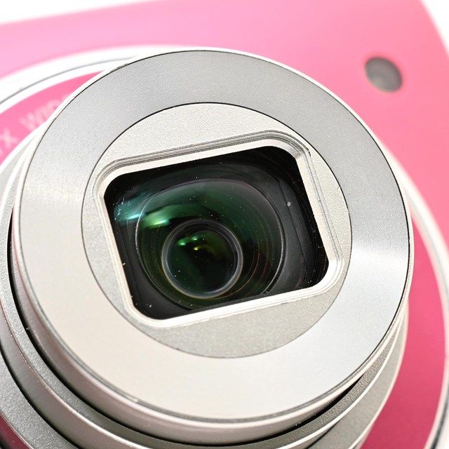 ＜並品＞ Nikon COOLPIX S3500 ストロベリーピンク S3500PK｜光学7倍ズーム｜2005万画素｜コンパクトデジタルカメラ｜動作良好｜バッテリー室蓋に隙間あり｜元箱・SDカード付属