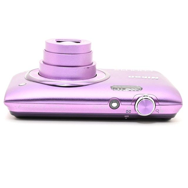 ＜良品＞ Nikon COOLPIX S3500 オーキッドパープル｜コンパクトデジタルカメラ｜動作良好｜外観きれい｜塗装剥がれ・打痕あり｜液晶小傷あり｜光学良好｜安心の実用モデル