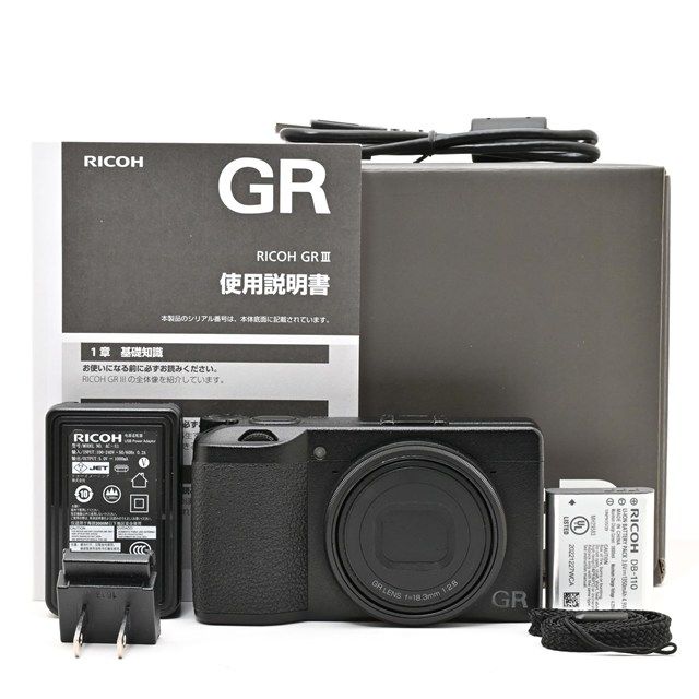 <良品> RICOH GR III|高級コンパクトデジタルカメラ|シャッター数1,089枚|動作良好|外観非常に綺麗|レンズバリア周辺に使用感あり|安心の実用モデル