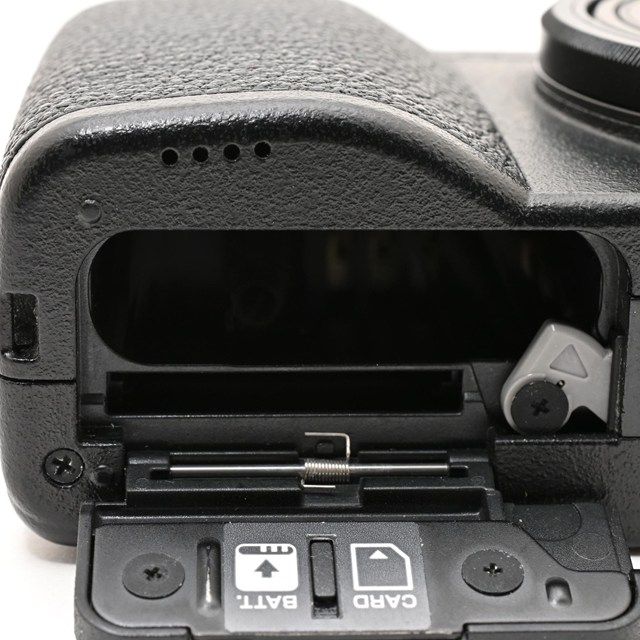 <良品> RICOH GR III|高級コンパクトデジタルカメラ|シャッター数1,089枚|動作良好|外観非常に綺麗|レンズバリア周辺に使用感あり|安心の実用モデル <良品> RICOH GR III|高級コンパクトデジタルカメラ|シャッター数1,089枚|動作良好|外観非常に綺麗|レンズバリア周辺に使用感あり|安心の実用モデル