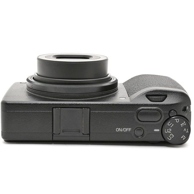 ＜美品＞ RICOH GR III｜高級コンパクトデジタルカメラ｜シャッター数5,795枚｜動作良好｜外観極上美品｜光学良好｜撮影ガイド付属｜安心の高コンディション