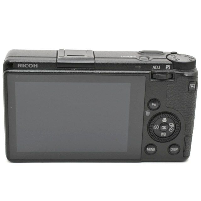 ＜美品＞ RICOH GR III｜高級コンパクトデジタルカメラ｜シャッター数5,795枚｜動作良好｜外観極上美品｜光学良好｜撮影ガイド付属｜安心の高コンディション