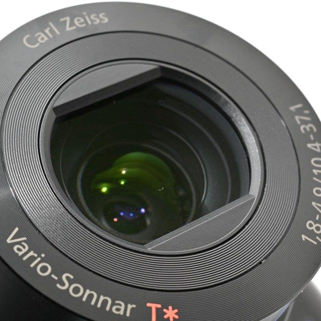 <良品> SONY DSC-RX100 Cyber-shot|高級コンパクトデジタルカメラ|動作良好|外観非常に綺麗|液晶小傷あり|32GB microSDカード付属|安心の実用モデル <良品> SONY DSC-RX100 Cyber-shot|高級コンパクトデジタルカメラ|動作良好|外観非常に綺麗|液晶小傷あり|32GB microSDカード付属|安心の実用モデル