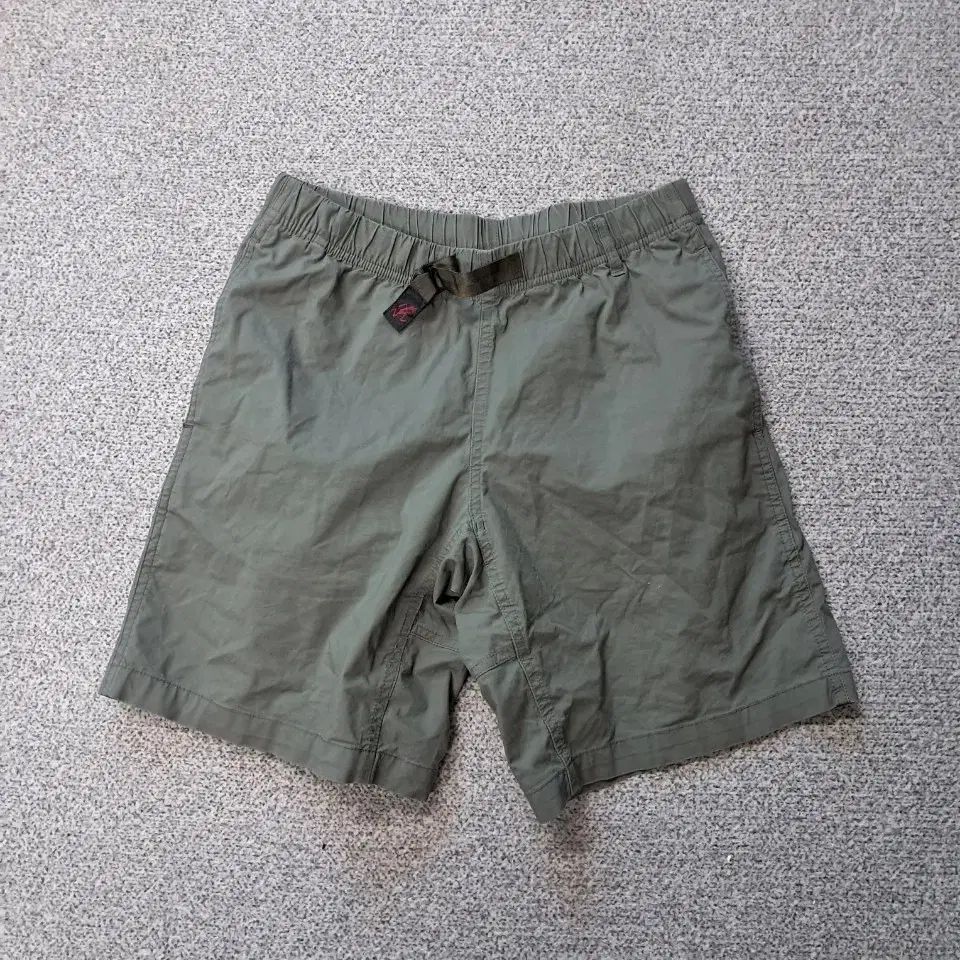 GRAMicci グラミチ カーキ ハーフパンツ