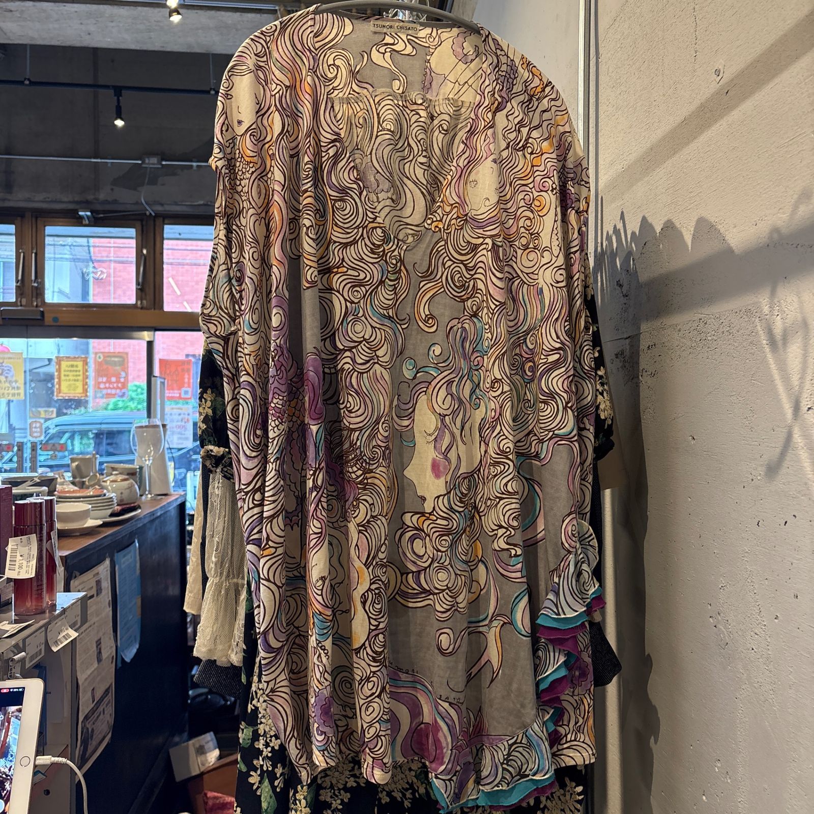 -【東あずま店　併売品】　tsumori chisato ツモリチサト　総柄　ワンピース　お呼ばれ　デート　オフィスカジュアル　食事会　シルク　絹　SILK