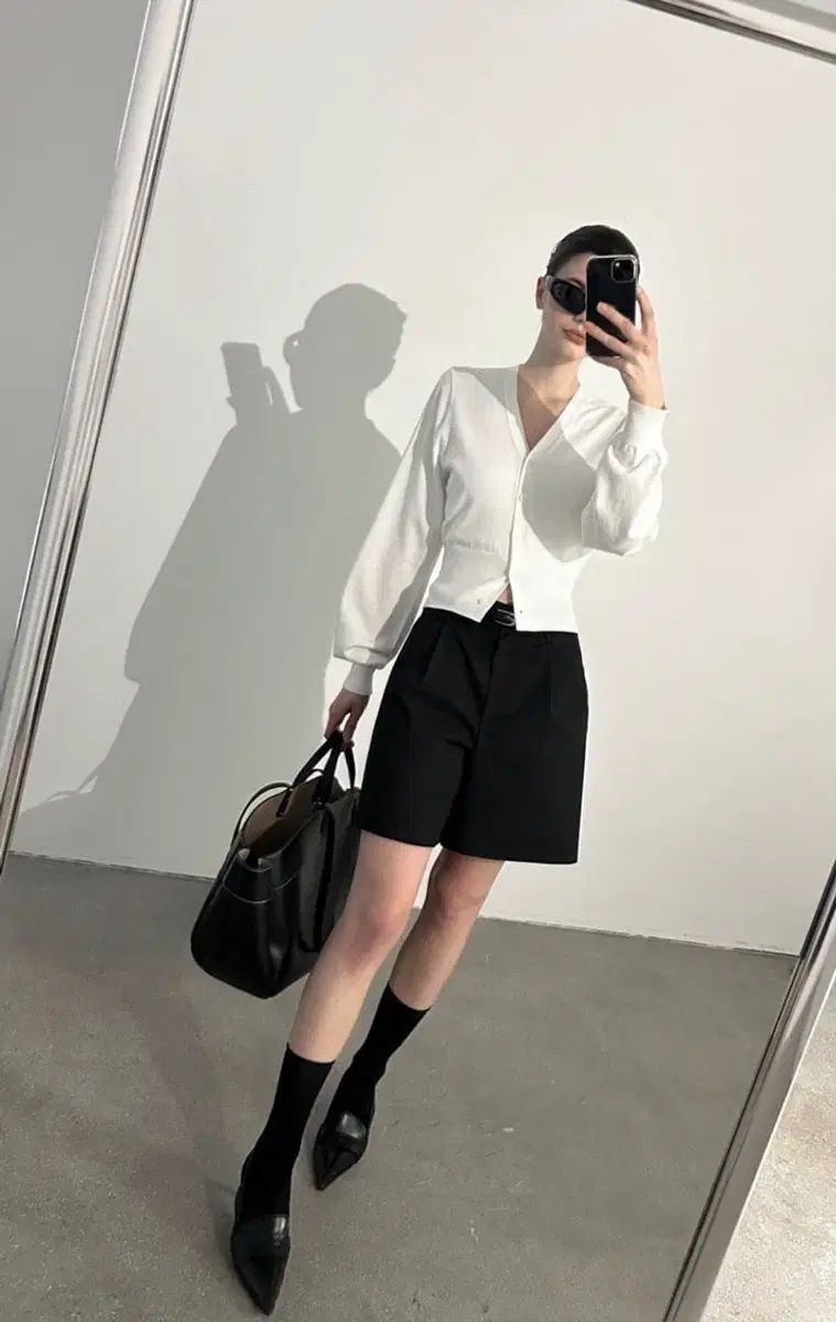 ムーンカシミア Vネック カーディガン