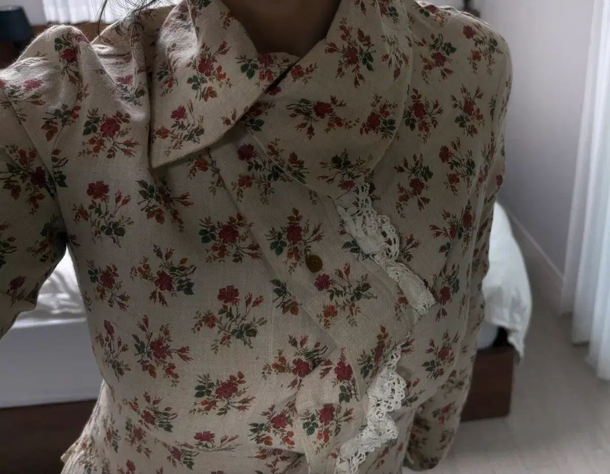 VIVIENNE WESTWOOD ブラウス