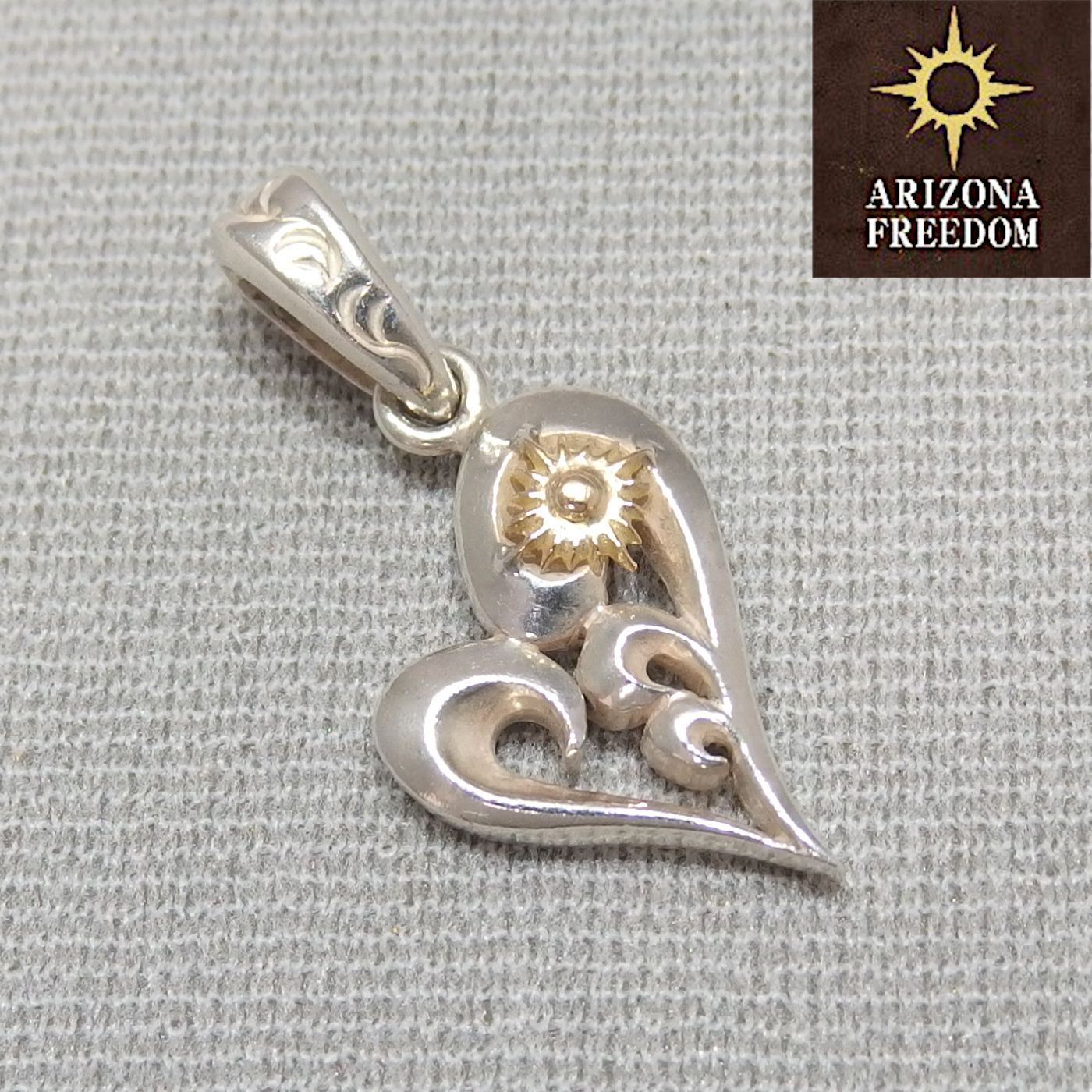 ARIZONA FREEDOM シルバー ターコイズ 唐草 メタル ペンダント ARIZONA FREEDOM アリゾナフリーダム 唐草メタルターコイズ ネックレス