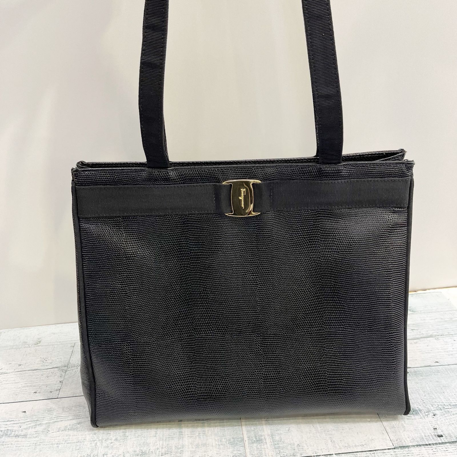 Salvatore Ferragamo サルヴァトーレ フェラガモ リザード型押し