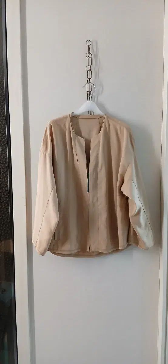 ハンサム システム ベージュ ノーカラー ショート ジャケット 10,106円