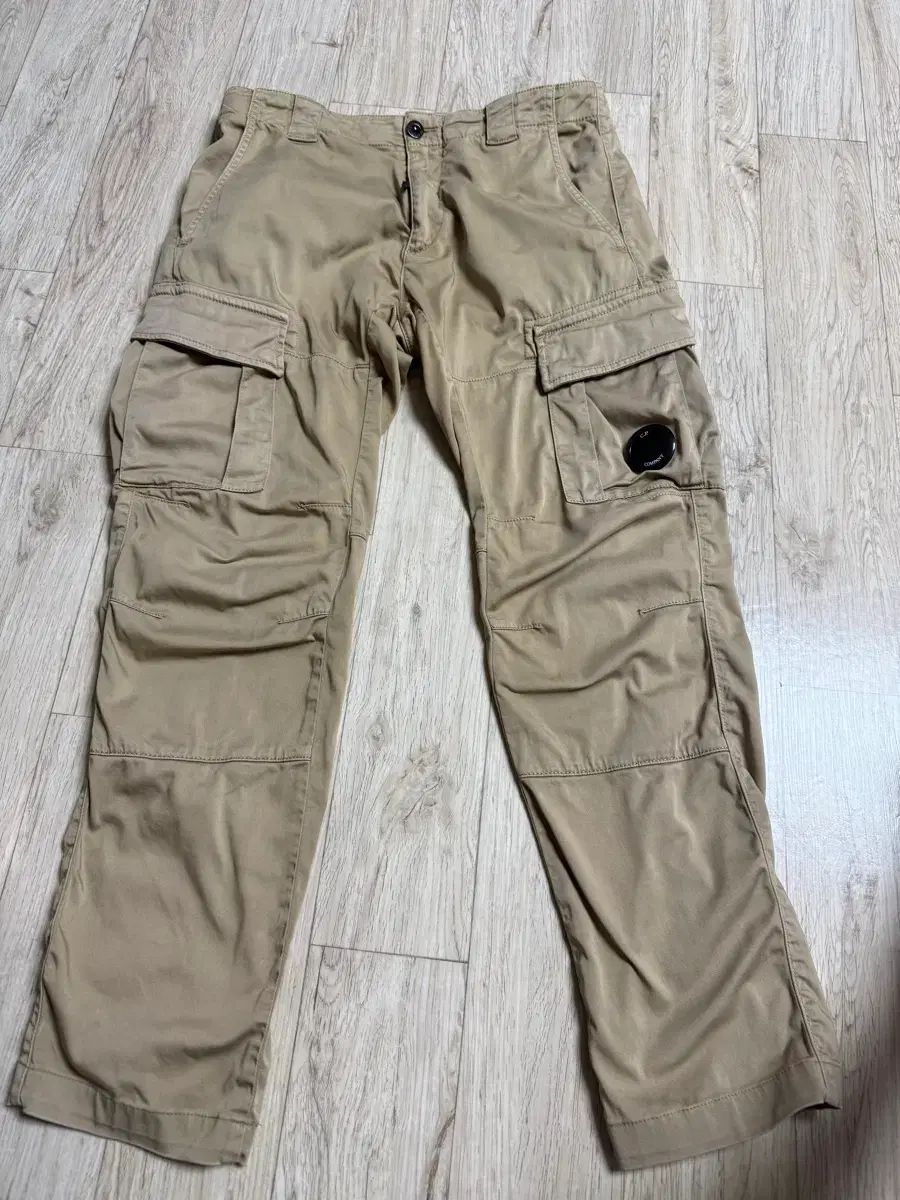 C.P. COMPANY シーピーカンパニー カーゴパンツ