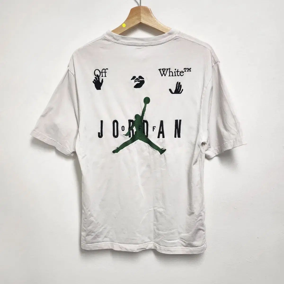 M オフホワイト x ジョーダン コラボ 半袖 Tシャツ