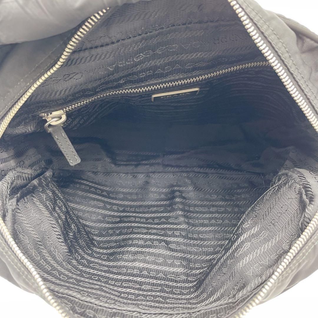 価格交渉/質問大歓迎♪】【極美品】プラダ ナイロン 三角ロゴ