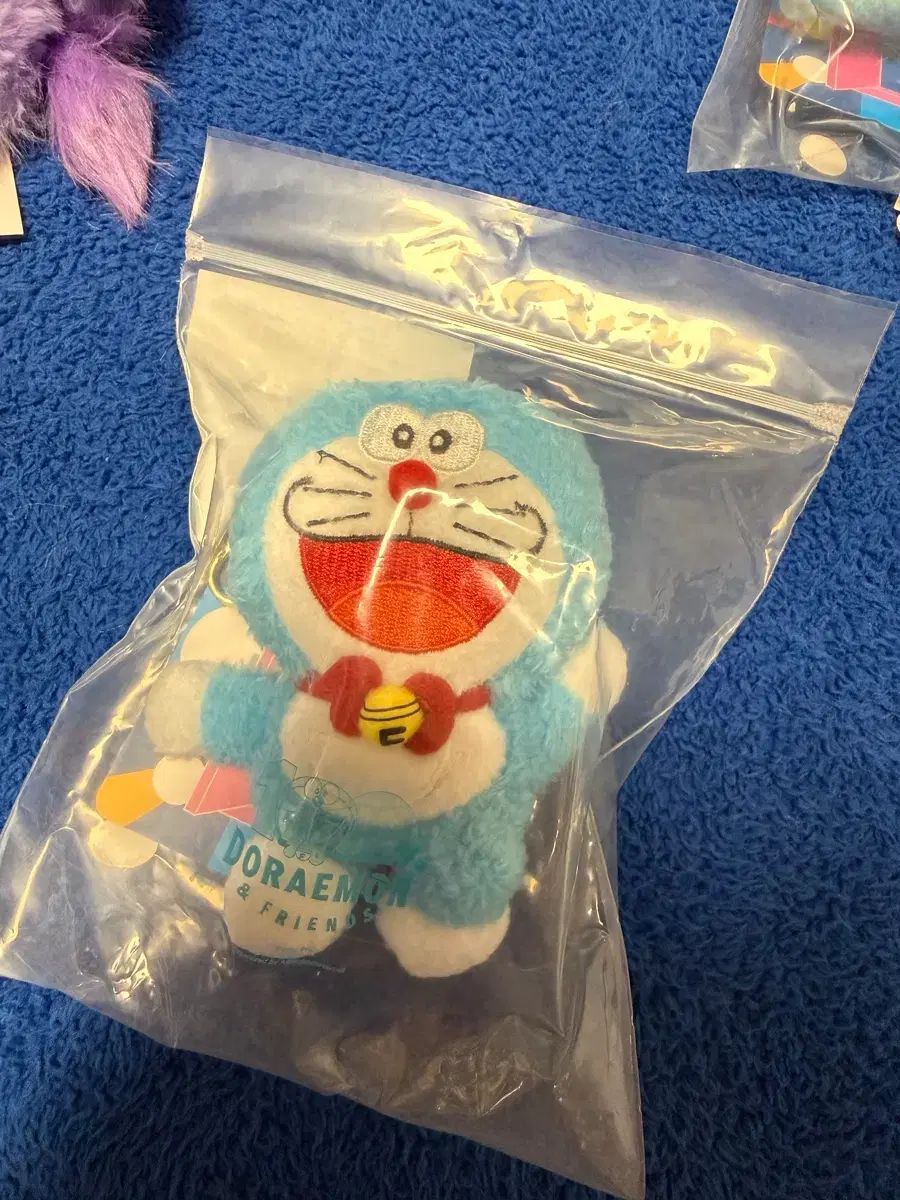 ドラえもん 東京 展示会 キーホルダー 100% ドラえもん&フレンズ