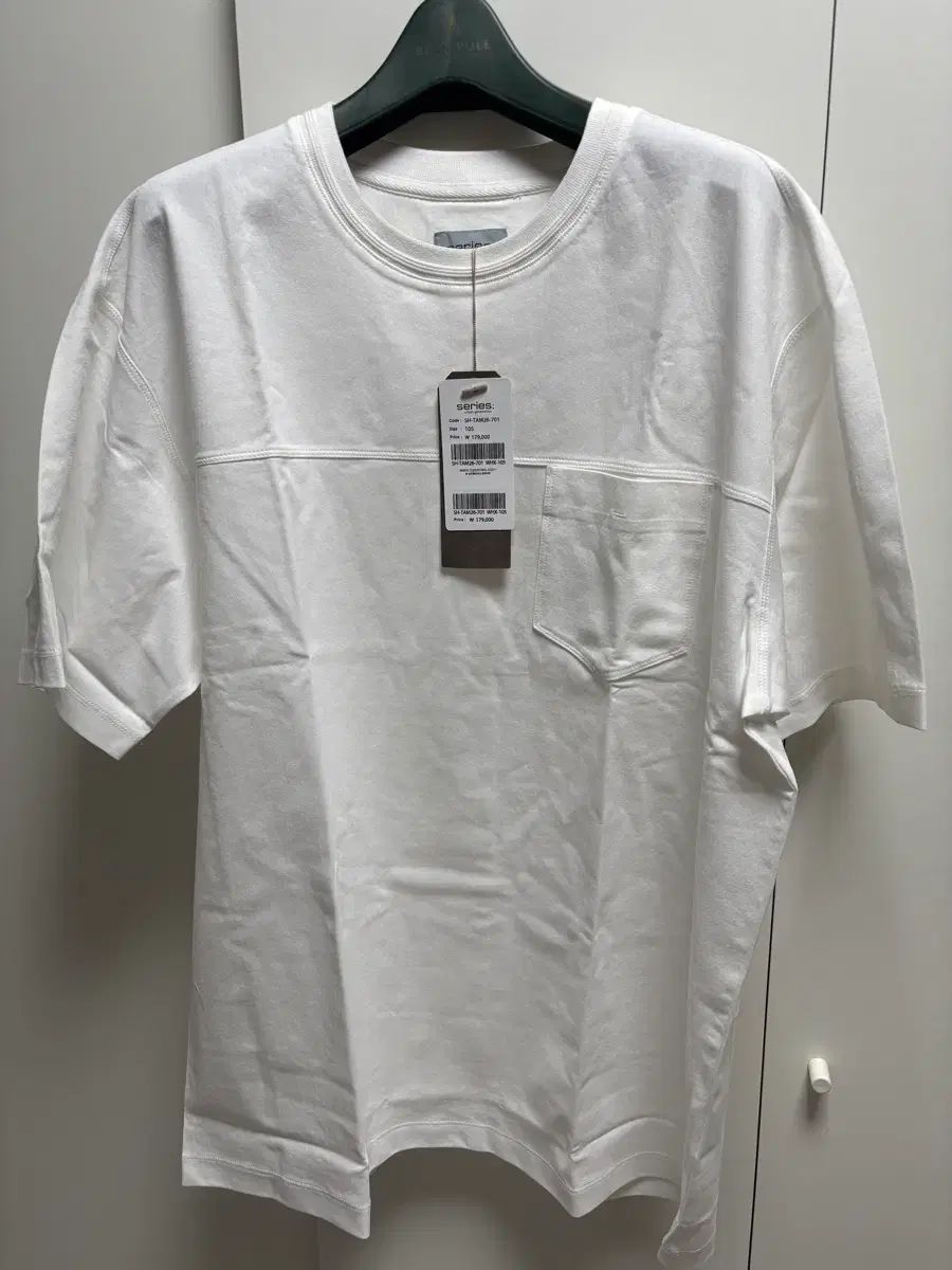 シリーズ Tシャツ 新品 105 サイズ 出品