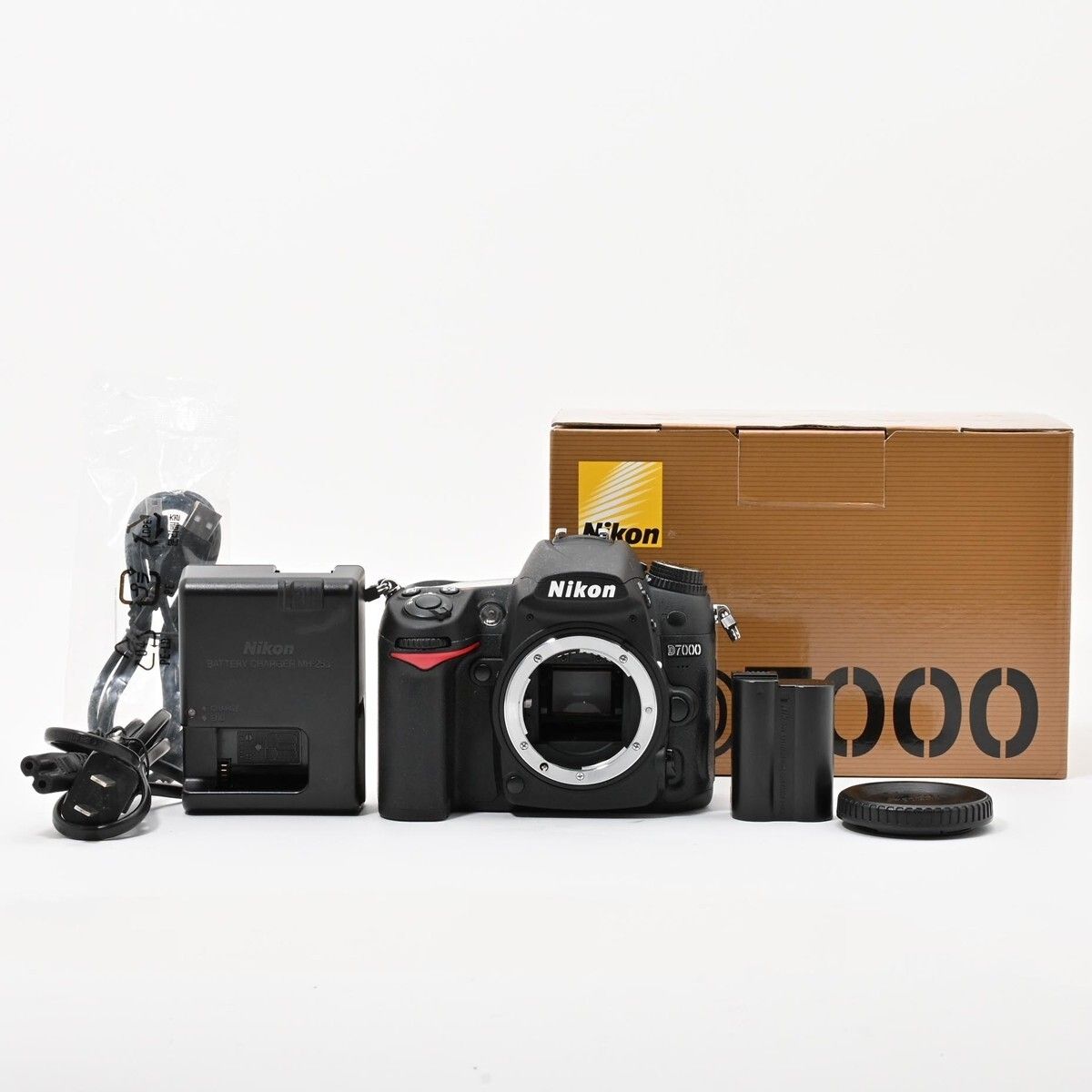 1381<美品>ニコン Nikon D7000 ボディ