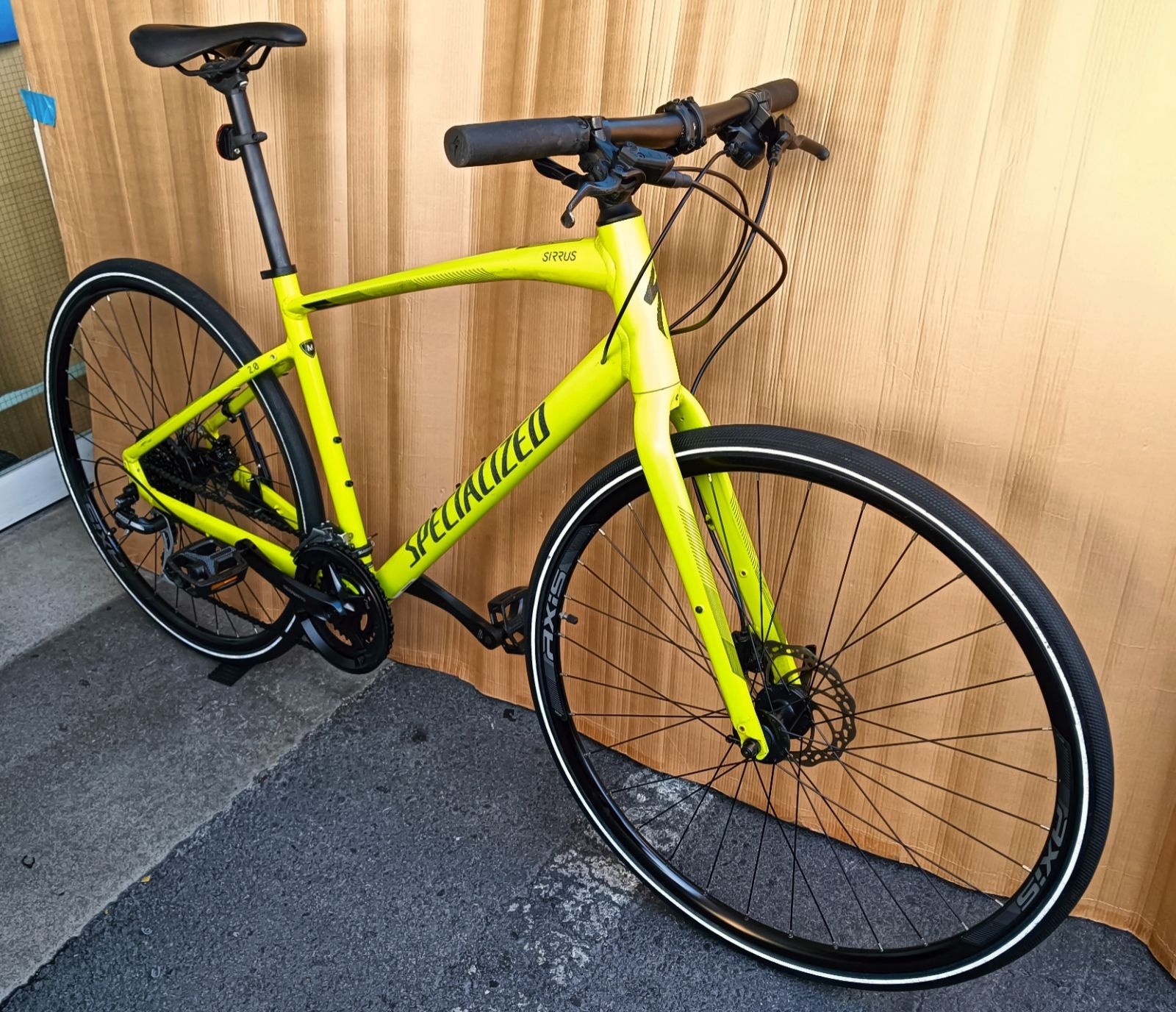 【兵庫県・引取限定】スペシャライズド シラス SIRRUS 2.0 引取限定] 美品！SPECIALIZED SIRRUS /スペシャライズド シラス 2.0