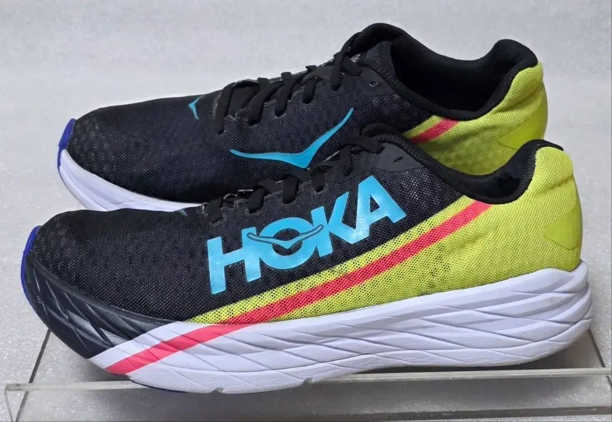 ホカオネ HOKA ONE U ロケット X ランニングシューズ マラソンスニーカー メンズ 275