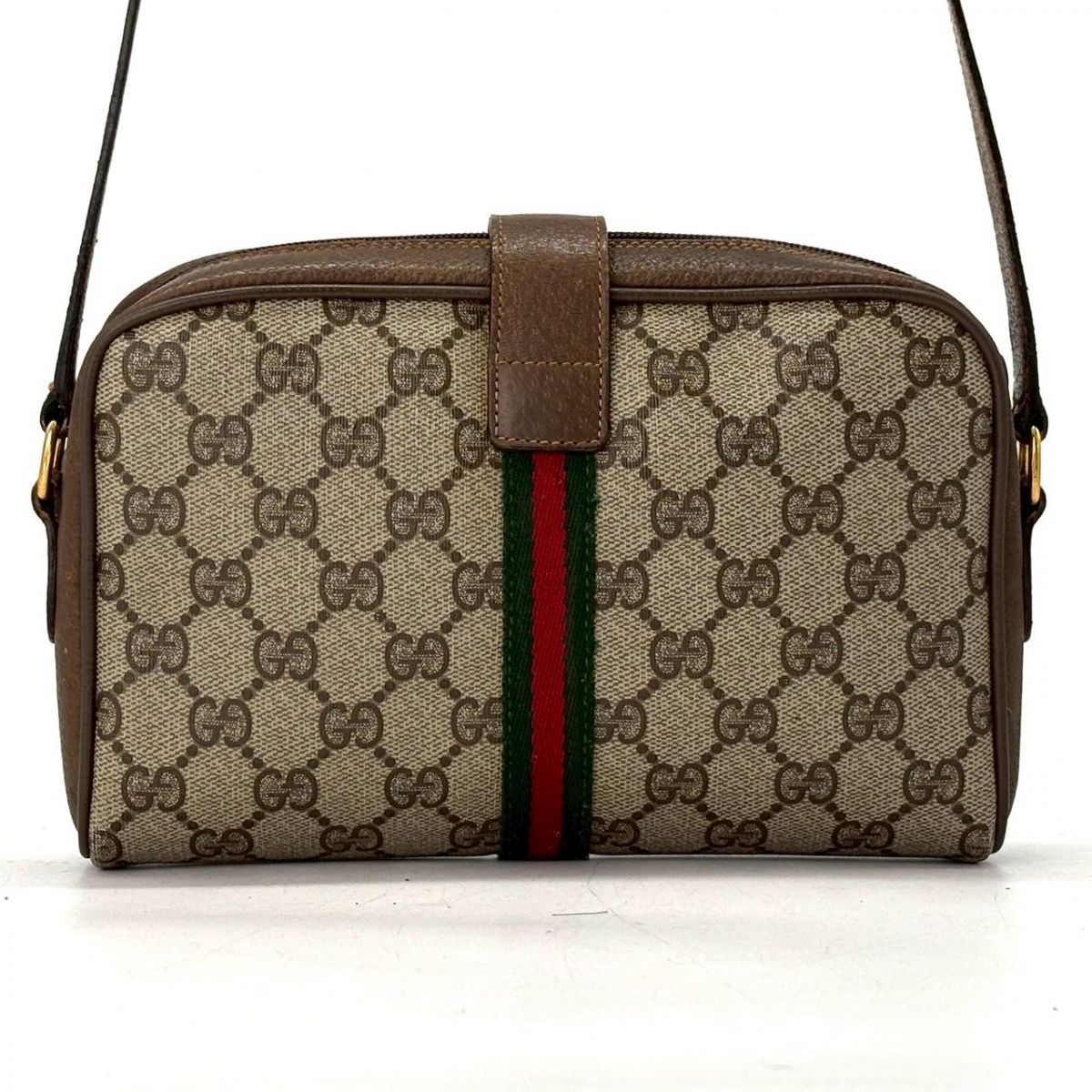 余裕は肩越しに滲む】 GUCCI ショルダーバッグ GGスプリーム シェリー