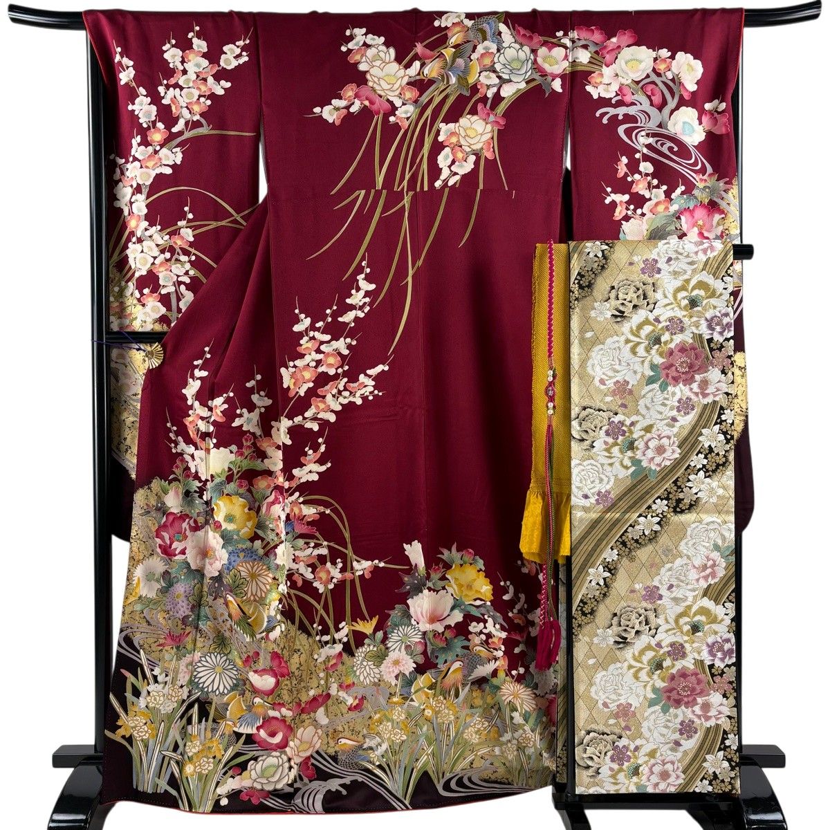 振袖 身丈166.5cm 裄丈68cm L 袷 落款 草花 流水 刺繍 箔 赤紫 正絹 秀品 【中古】