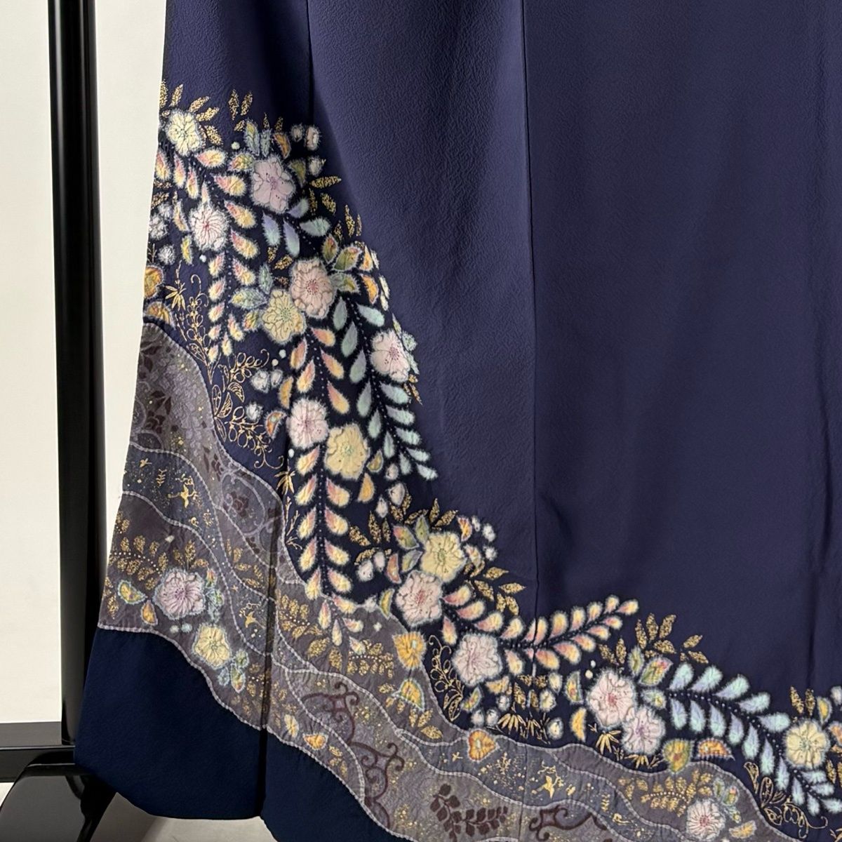 付下げ 身丈165.5cm 裄丈69cm L 袷 翠山工房 落款 辻が花 金彩 青紫