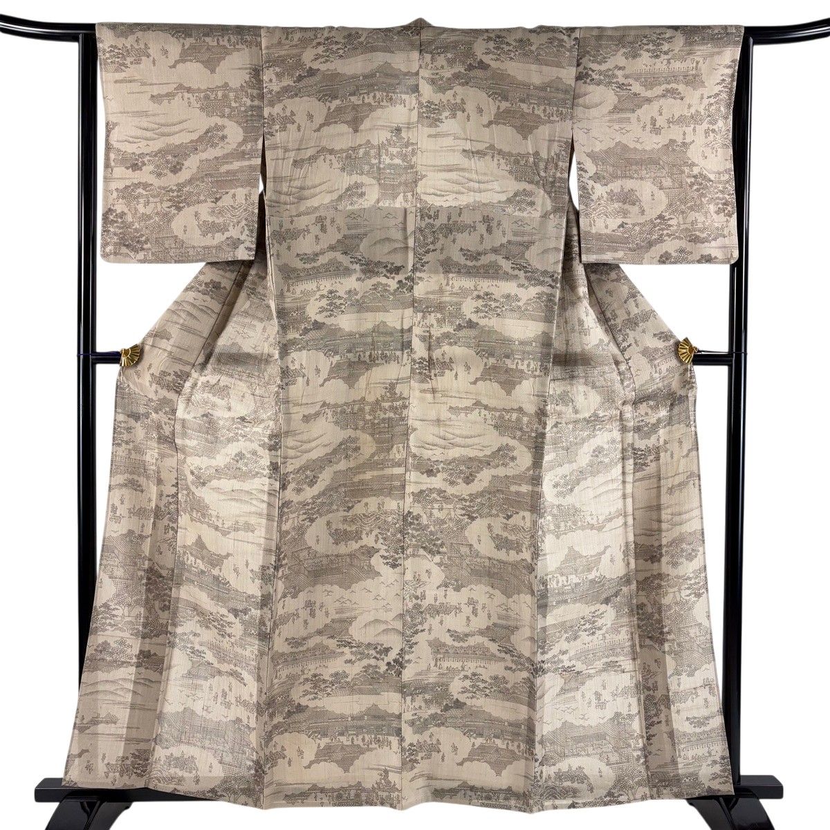小紋 身丈159.5cm 裄丈64cm M 薄物 紬地 人物 建物 薄茶色 正絹 秀品 【中古】