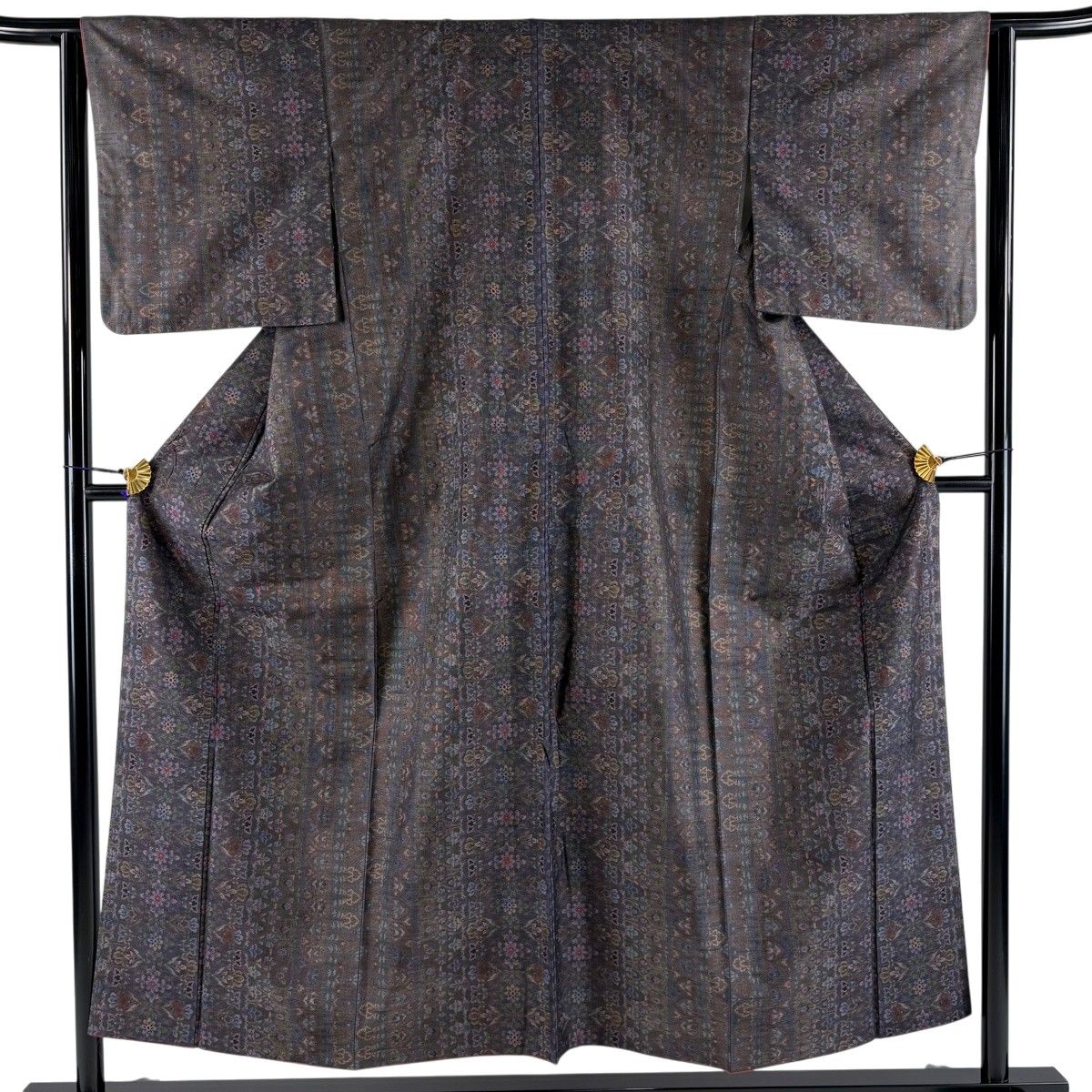 紬 身丈153cm 裄丈63cm S 袷 草花 灰紫 正絹 秀品 【中古】