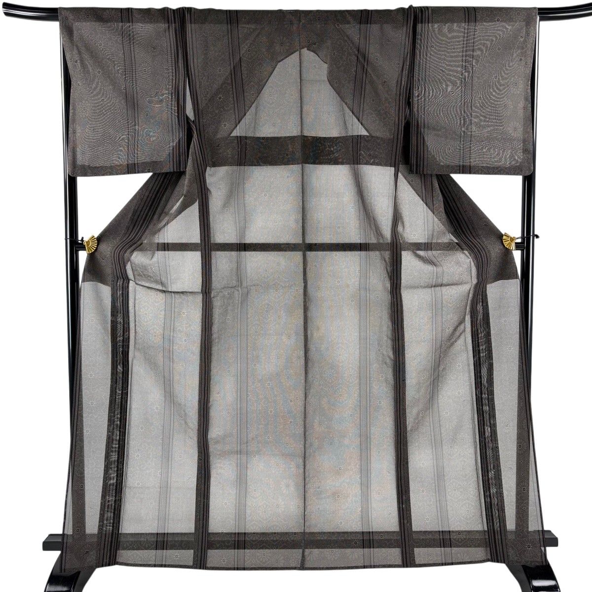 紬 身丈167cm 裄丈67cm M 薄物 夏紬 菊唐草 縞 焦茶色 正絹 秀品 【中古】