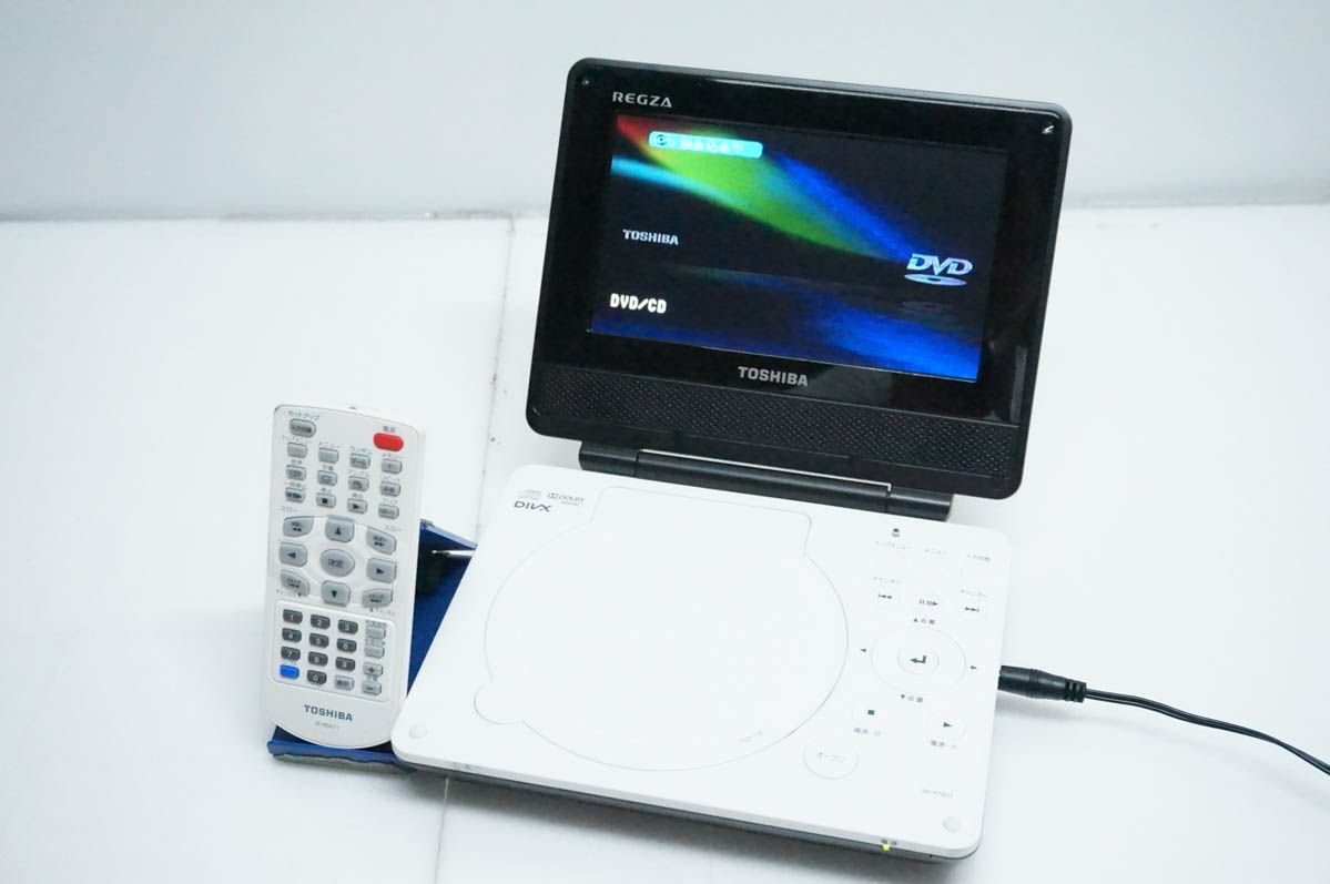 【中古】TOSHIBA東芝 7V型 ポータブルDVDプレーヤー SD-P76DT レグザポータブルプレーヤー