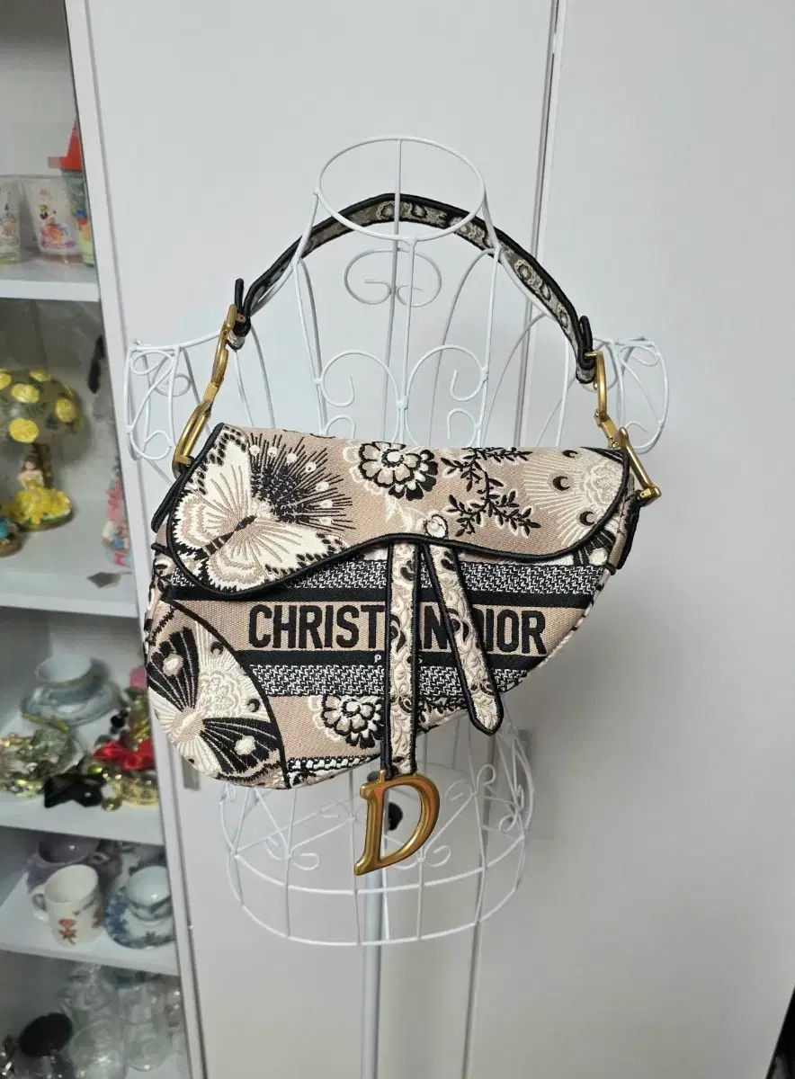 Dior ディオール 刺繍 新 サドルバッグ Butterfly Bandana Beige M