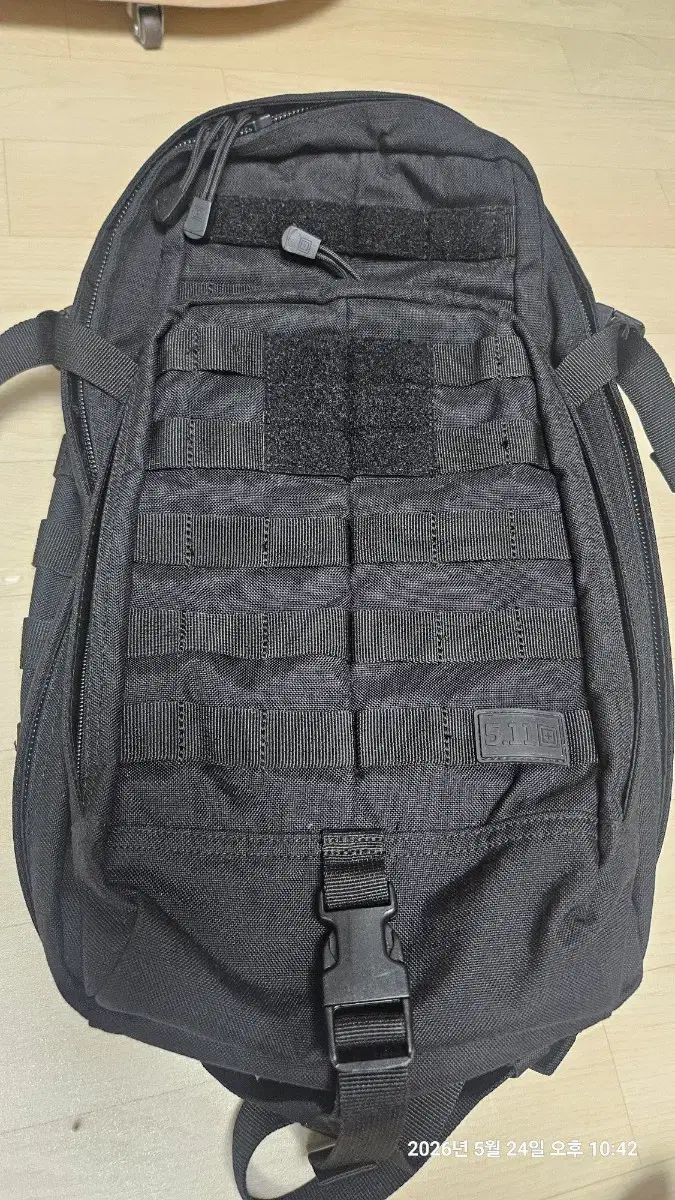 5.11 TACTICAL タクティカル MOAB10 ブラック + パラコード ハンドル