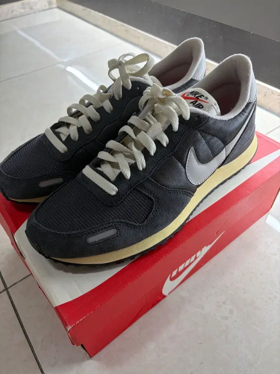 (新品)ナイキ ボルテックス ヴィンテージ